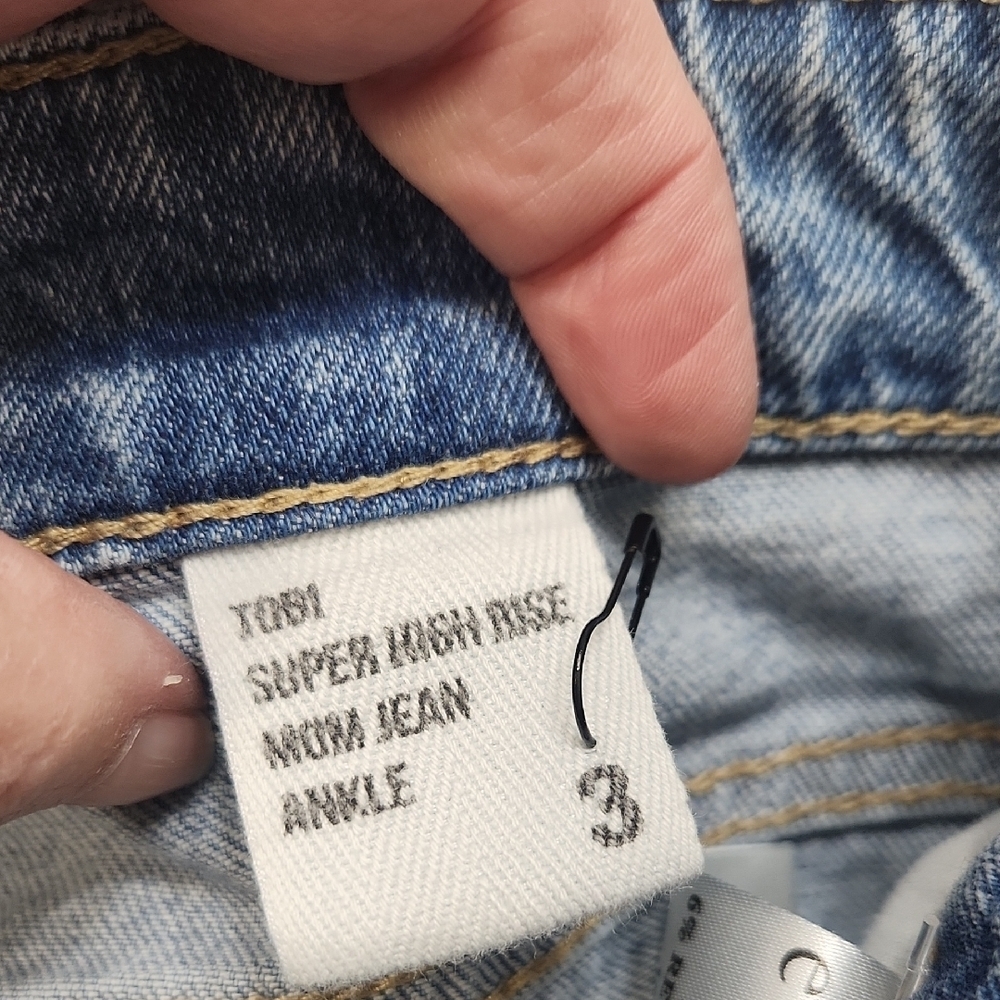 Eunina Tobi Distressed Mom Jeans Size 3 - Picture 3 of 7